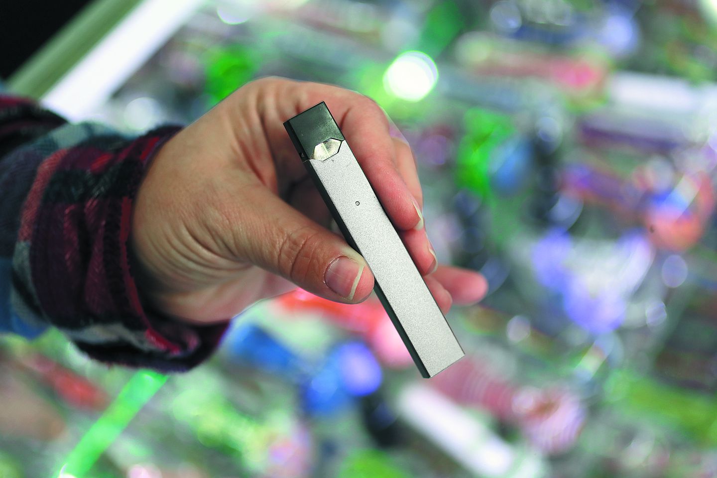 Why JUUL is the best E-Cigarette